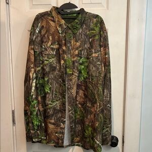 Mossy Oak Men's Green Camouflage Shirt